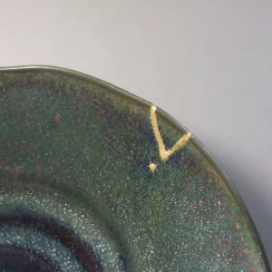 Door de scheuren van het leven schijnt altijd weer licht